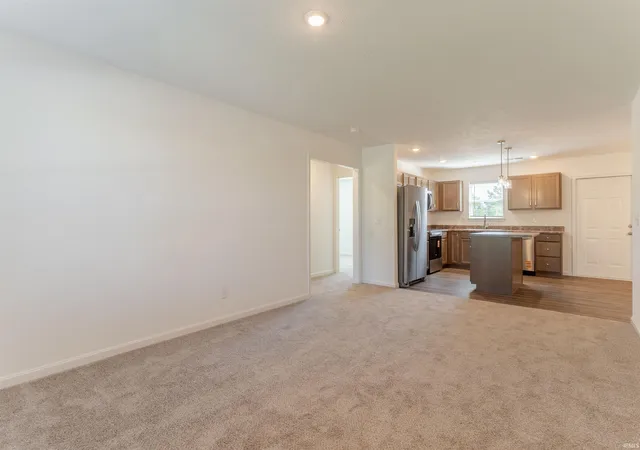 Photo 4 of Sale Pending at 4424 Gray Birch Ct, Evansville, IN 47725 | MLS# 202622008 | Listing updated on 2026-07-03