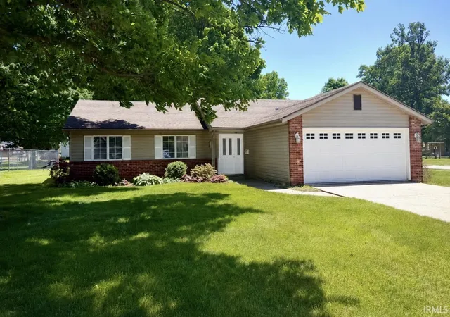 Photo 1 of Sale Pending at 627 Bosuns Dr, Fort Wayne, IN 46819 | MLS# 202622051 | Listing updated on 2026-07-24