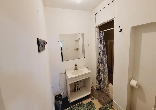 5th image of 410 W Main St, Redkey, IN 47373 | MLS# 202622052
