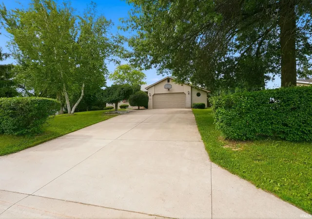 Homes for sale in Columbia City, IN | 20 Barbara Dr, Columbia City, IN 46725 | MLS# 202622057