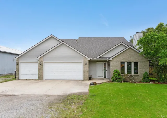 Photo 2 of Manufactured home for sale at 12008 Coldwater Rd, Fort Wayne, IN 46845 | MLS# 202622063 | Listing updated on 2026-07-06