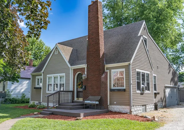 1st image of 708 S Market St, Winamac, IN 46996 | MLS# 202622094
