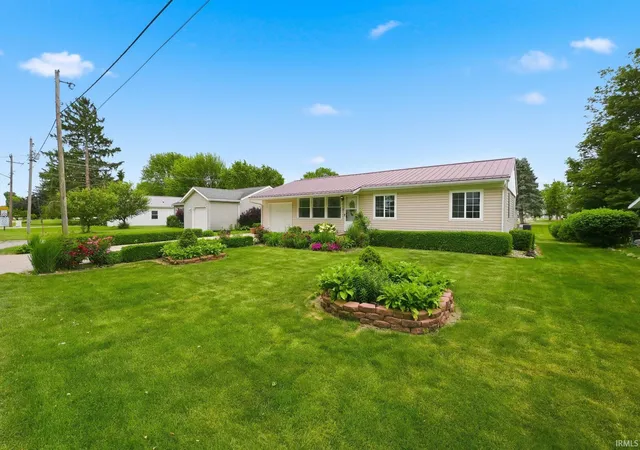 3rd image of 601 W Union St, Ligonier, IN 46767 | MLS# 202622146