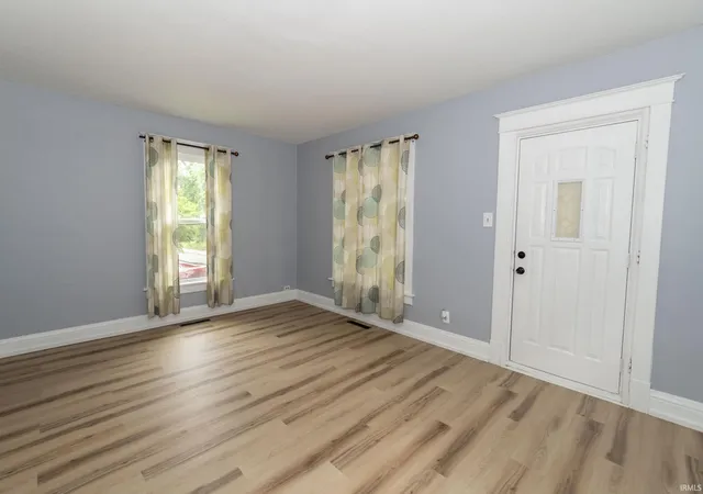 3rd image of 309 S Shore Dr, Elkhart, IN 46516 | MLS# 202622148