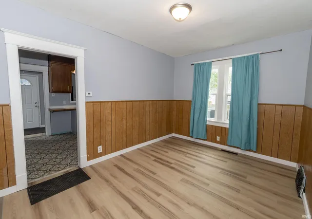 5th image of 309 S Shore Dr, Elkhart, IN 46516 | MLS# 202622148