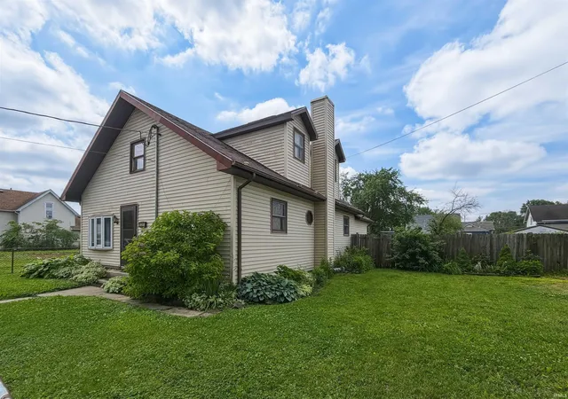 Homes for sale in Frankfort, IN | 1251 W Jefferson St, Frankfort, IN 46041 | MLS# 202622150