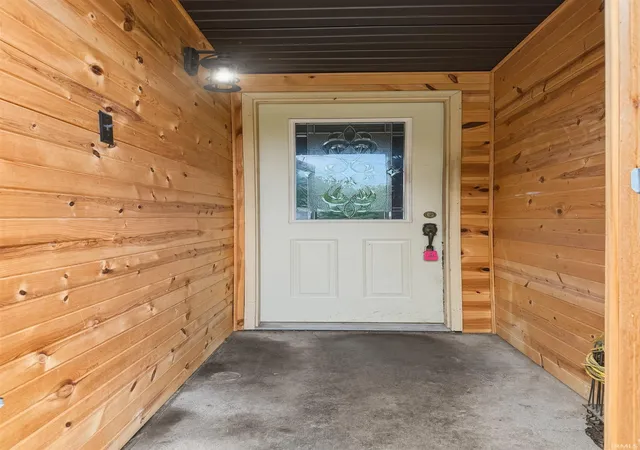 Homes for sale in Frankfort, IN | 1251 W Jefferson St, Frankfort, IN 46041 | MLS# 202622150