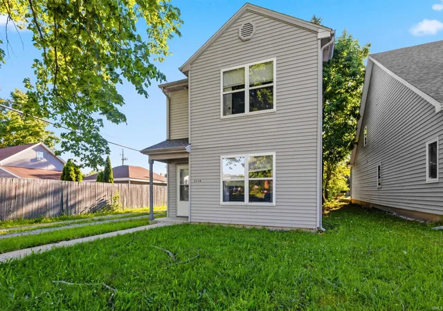 Photo 2 of Sale Pending at 2536 Caroline St, Fort Wayne, IN 46803 | MLS# 202622157 | Listing updated on 2026-07-02