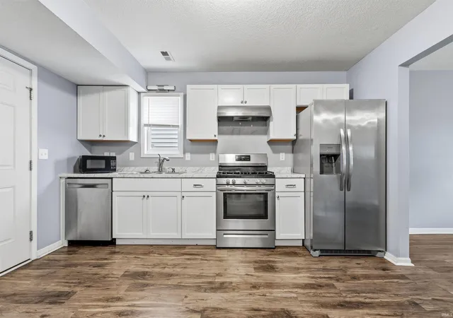 Photo 3 of Sale Pending at 2536 Caroline St, Fort Wayne, IN 46803 | MLS# 202622157 | Listing updated on 2026-07-02