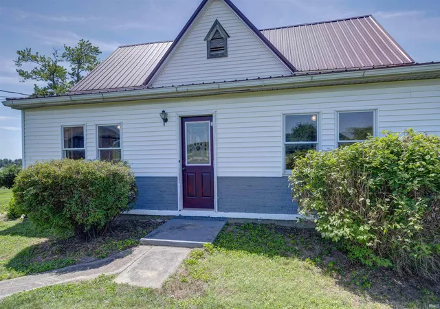 Photo 2 of Sale Pending at 4699 Moss Rd, Boonville, IN 47601 | MLS# 202622164 | Listing updated on 2026-07-06