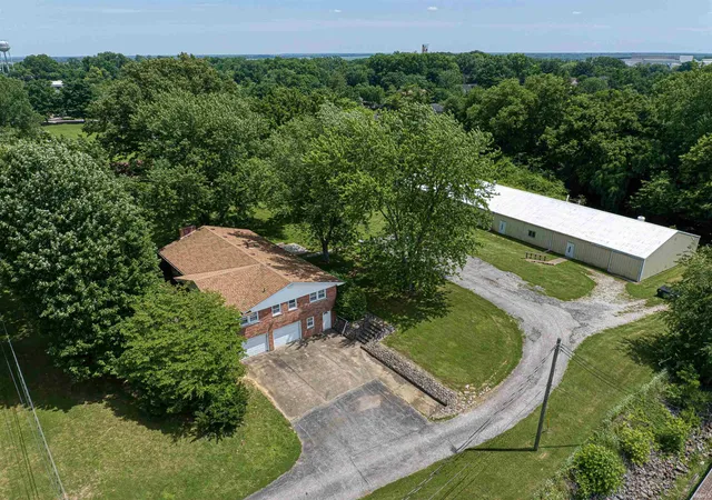 Homes for sale in Mount Vernon, IN | 20 W Hwy 62, Mount Vernon, IN 47620 | MLS# 202622178