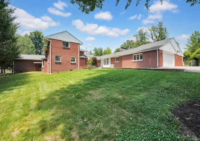 2nd image of 1241 S Winfield Rd, Bloomington, IN 47401 | MLS# 202622222