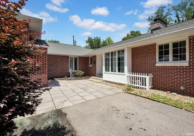 3rd image of 1241 S Winfield Rd, Bloomington, IN 47401 | MLS# 202622222