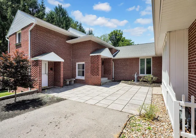 4th image of 1241 S Winfield Rd, Bloomington, IN 47401 | MLS# 202622222