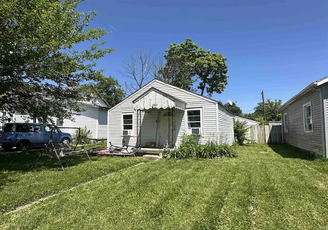 Photo 1 of Sale Pending at 2200 S Biltmore Ave, Muncie, IN 47302 | MLS# 202622237 | Listing updated on 2026-07-17