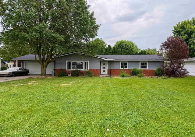 Photo 3 of Sale Pending at 1123 W Main St, Berne, IN 46711 | MLS# 202622271 | Listing updated on 2026-07-23