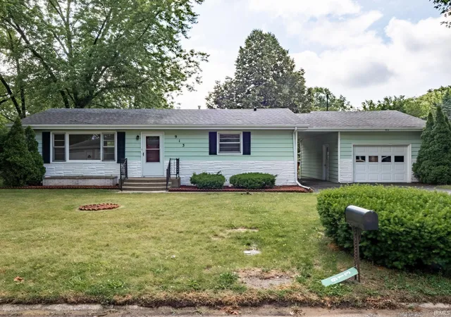 Homes for sale in Monticello, IN | 913 Calley Dr, Monticello, IN 47960 | MLS# 202622371