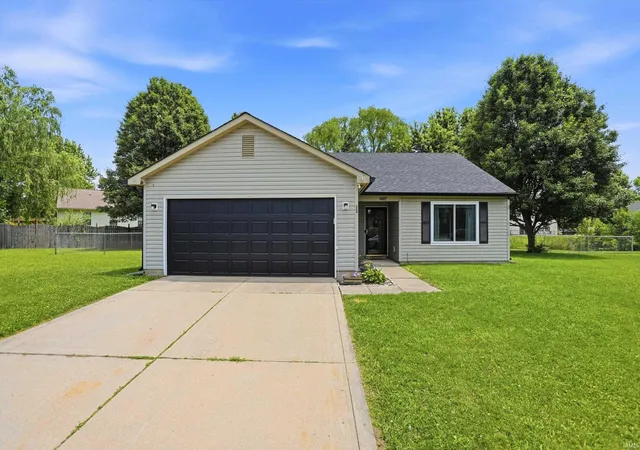 1st image of 4027 Fairoaks Ct, Franklin, IN 46131 | MLS# 202622389