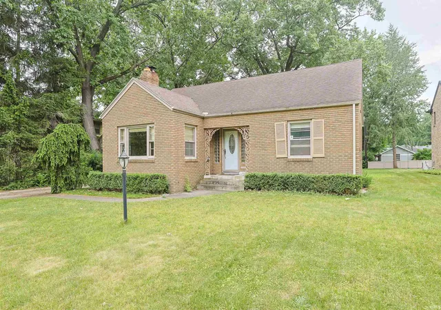 Photo 2 of Manufactured home for sale at 1440 E Colfax Ave, South Bend, IN 46617 | MLS# 202622391 | Listing updated on 2026-07-22