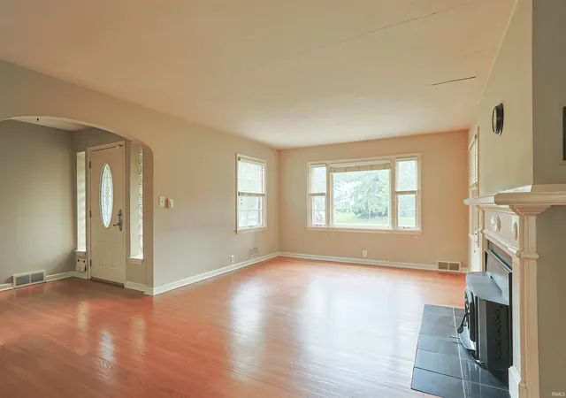 Photo 4 of Manufactured home for sale at 1440 E Colfax Ave, South Bend, IN 46617 | MLS# 202622391 | Listing updated on 2026-07-22