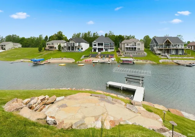 35th image of 215 Ln 282b Hamilton Lake, Hamilton, IN 46742 | MLS# 202622426