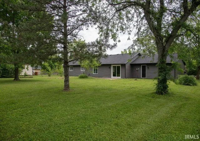 Photo 3 of Manufactured home for sale at 7501 Hamilton Dr, Muncie, IN 47303 | MLS# 202622445 | Listing updated on 2026-08-27