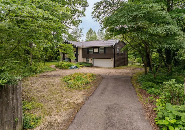 Photo 2 of Sale Pending at 11911 W Us 24 Hwy, Fort Wayne, IN 46814 | MLS# 202622447 | Listing updated on 2026-09-17