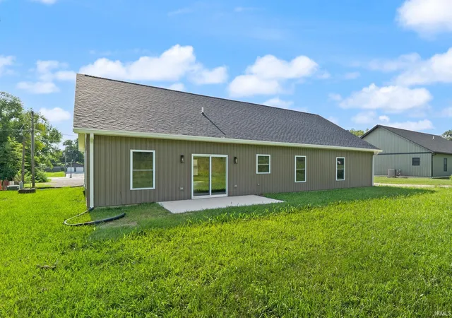 Photo 3 of Manufactured home for sale at 217 Poplar St, Loogootee, IN 47553 | MLS# 202622452 | Listing updated on 2026-08-03