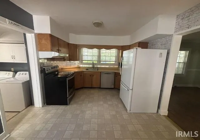 Photo 3 of Manufactured home for sale at 508 E Dunlap St, Kentland, IN 47951 | MLS# 202622483 | Listing updated on 2026-09-21