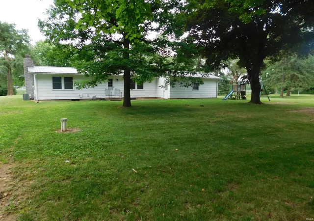 Photo 3 of Manufactured home for sale at 7531 W Crystal Lake Rd, Warsaw, IN 46580 | MLS# 202622487 | Listing updated on 2026-08-28
