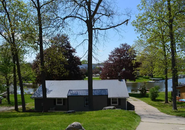 27th image of 395 Lane 148 Hamilton Lake Lane, Hamilton, IN 46742 | MLS# 202622497