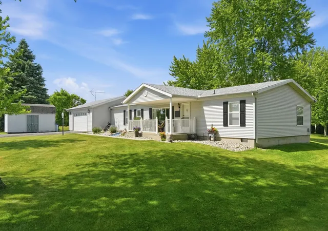 1st image of 4990 S 900 E, Wolcottville, IN 46795 | MLS# 202622578
