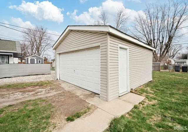Photo 3 of Manufactured home for sale at 1616 S Buckeye St, Kokomo, IN 46902 | MLS# 202622599 | Listing updated on 2026-08-20