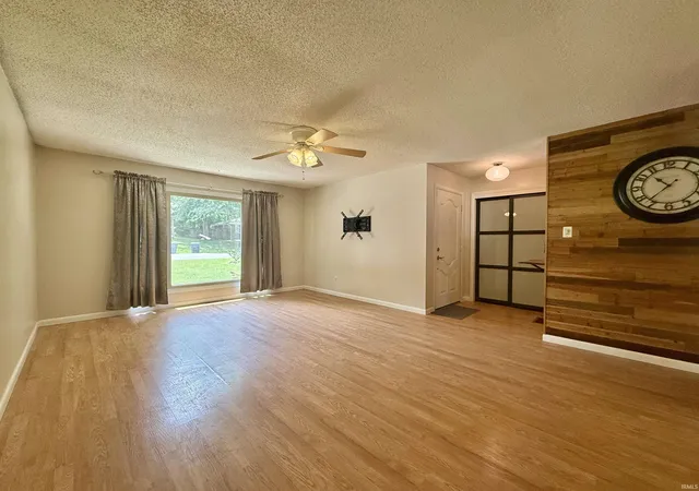 Photo 4 of Sale Pending at 7612 Adams Ave, Evansville, IN 47715 | MLS# 202622609 | Listing updated on 2026-07-13