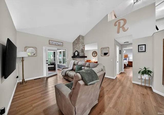 3rd image of 51679 Stoneham Wy, Granger, IN 46530 | MLS# 202622627