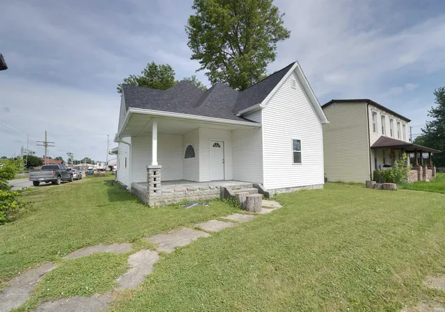 Photo 2 of Sale Pending at 200 Sw 1st Street, Washington, IN 47501 | MLS# 202622630 | Listing updated on 2026-08-27
