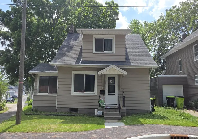 Homes for sale in Huntington, IN | 607 E Tipton St, Huntington, IN 46750 | MLS# 202622664