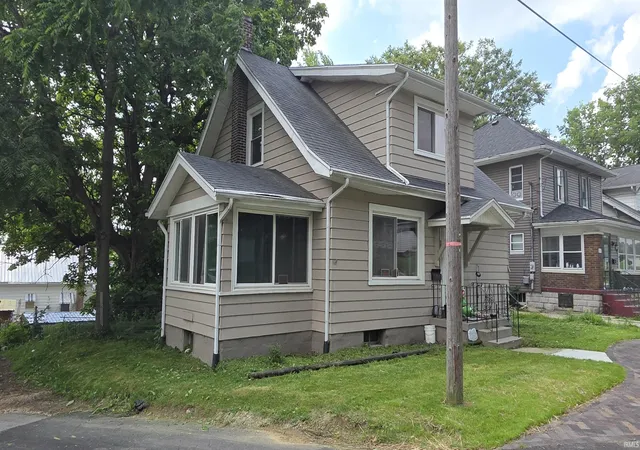 Homes for sale in Huntington, IN | 607 E Tipton St, Huntington, IN 46750 | MLS# 202622664