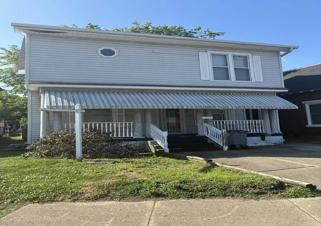 1st image of 1305 Washington Ave, Vincennes, IN 47591 | MLS# 202622677