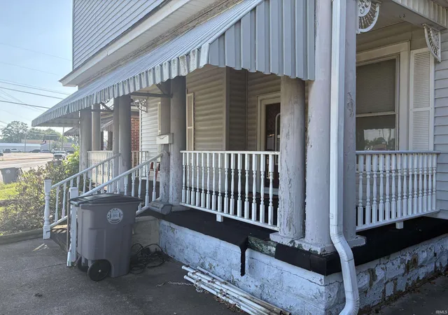 Photo 3 of Manufactured home for sale at 1305 Washington Ave, Vincennes, IN 47591 | MLS# 202622677 | Listing updated on 2026-06-12