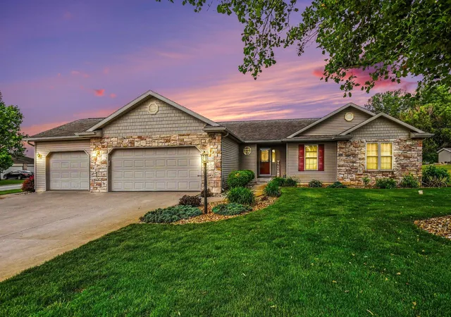 Homes for sale in Goshen, IN | 57175 Garnet Ln, Goshen, IN 46528 | MLS# 202622678
