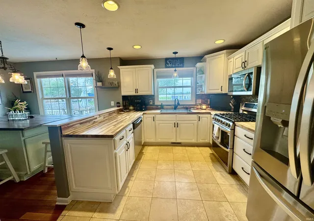 Photo 4 of Manufactured home for sale at 4084 W Shore Dr, Bremen, IN 46506 | MLS# 202622685 | Listing updated on 2026-07-19