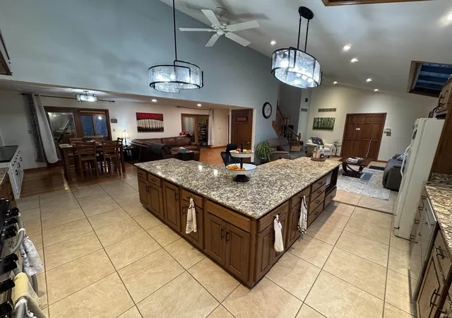 4th image of 66110 Oak Rd, Lakeville, IN 46536 | MLS# 202622708