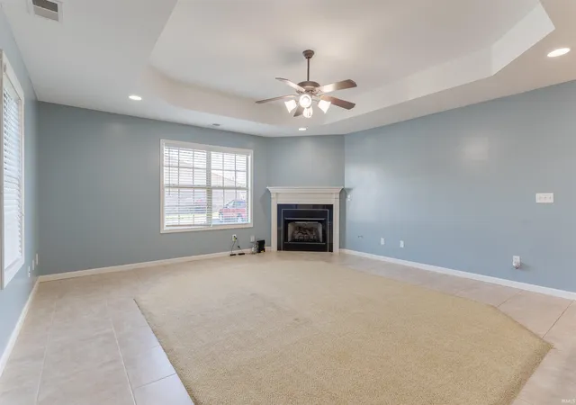 Homes for sale in Evansville, IN | 6127 Porterfield Dr, Evansville, IN 47711 | MLS# 202622715