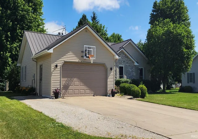Photo 2 of Manufactured home for sale at 601 W 6th Street, Milford, IN 46542 | MLS# 202622764 | Listing updated on 2026-06-26