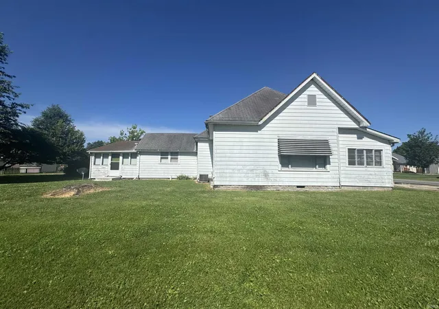 Homes for sale in Linton, IN | 689 Ne E St, Linton, IN 47441 | MLS# 202622775
