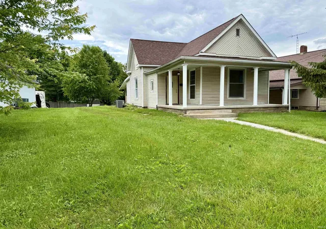 3rd image of 921 Lincoln Ave, Bedford, IN 47421 | MLS# 202622796