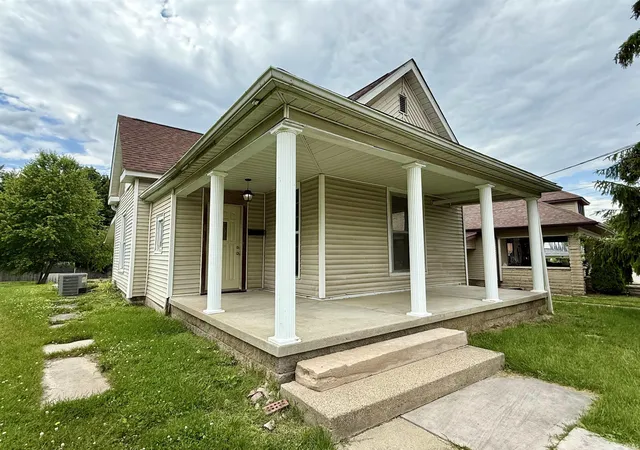 4th image of 921 Lincoln Ave, Bedford, IN 47421 | MLS# 202622796