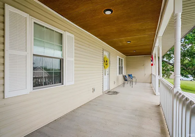 3rd image of 305 Candlelight Ln, Oolitic, IN 47451 | MLS# 202622814