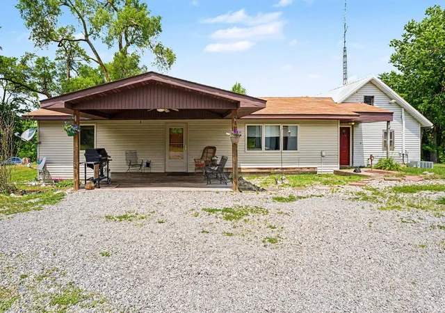 Photo 3 of Manufactured home for sale at 7485 W 50 North, Angola, IN 46703 | MLS# 202622821 | Listing updated on 2026-07-14
